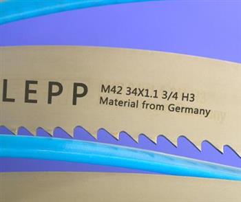 帶鋸床鋸切時，導致鋸條卡住的原因？