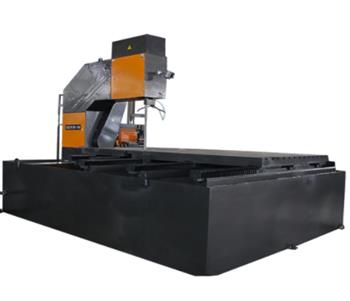 金鋒鋸業立式帶鋸床，鋸切性能穩定高效